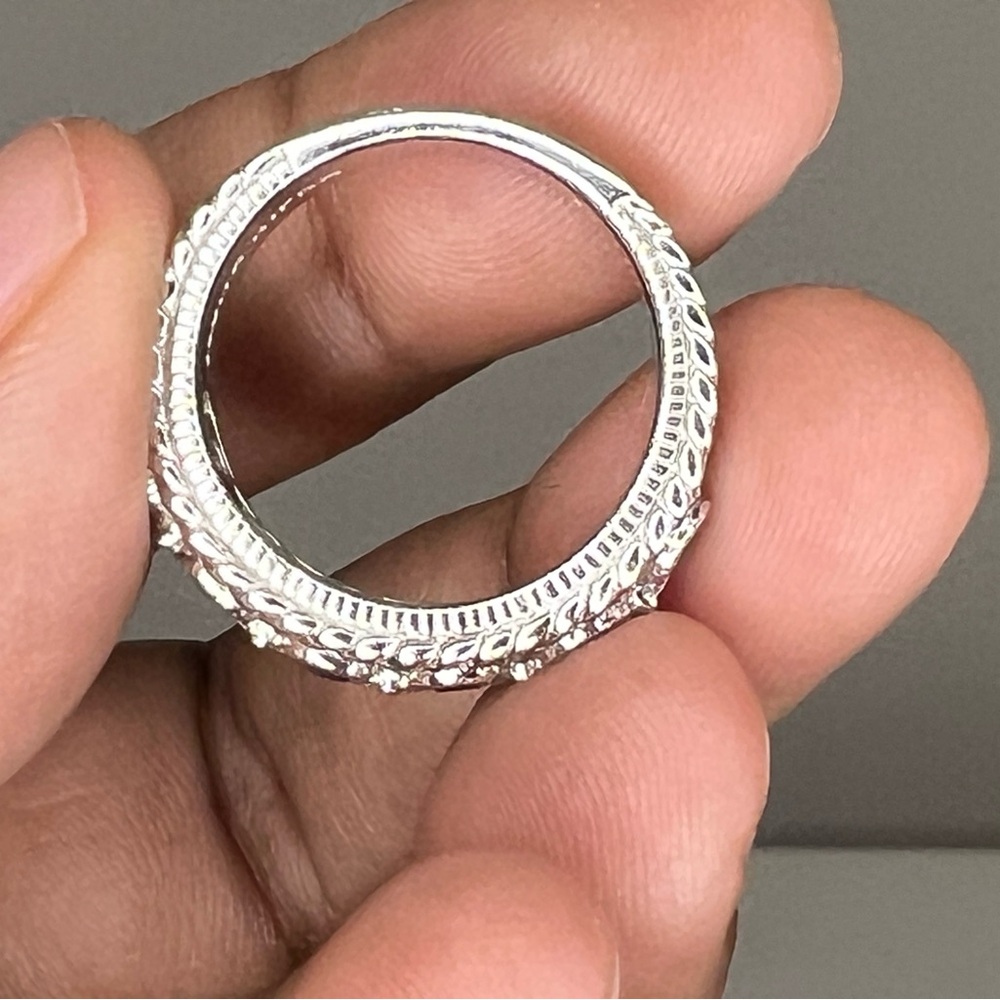 Rare Judith Ripka Silver Ring with Sapphires - Picture 4 of 9